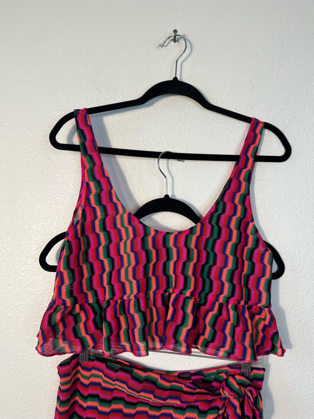 Hurley Zumba Stripe Flounce Tank Top Mesh Wrap Skirt Set Small NWT - Picture 5 of 9